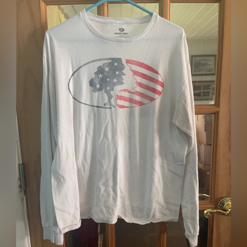 Men’s mossy oak tee
